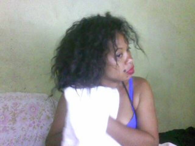 Емитувани слики од екранот belle-fleure