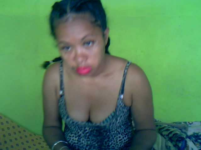 Емитувани слики од екранот belle-fleure