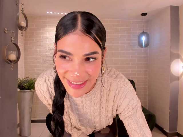 Емитувани слики од екранот BellePearson