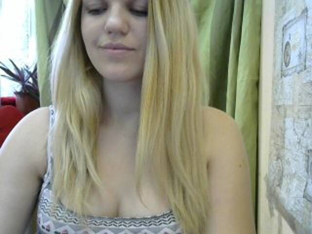 Емитувани слики од екранот BellyBella