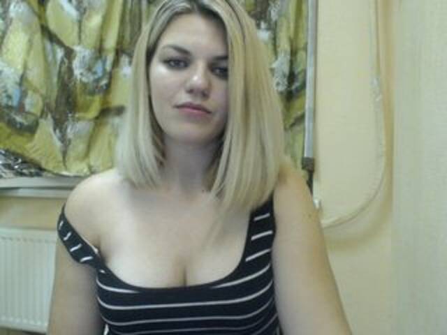 Емитувани слики од екранот BellyBella