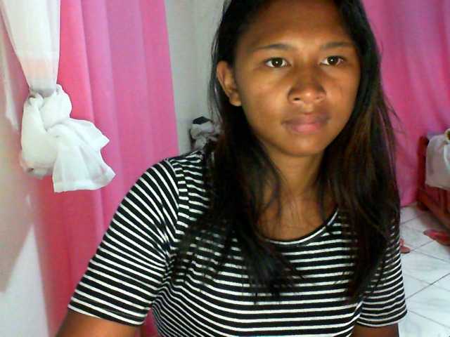 Емитувани слики од екранот BethJoyX