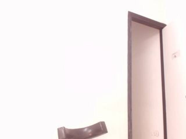 Емитувани слики од екранот BigBustyBlack