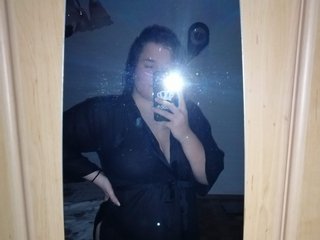 Еротски видео разговор BiggKittyGirl666