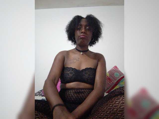 Емитувани слики од екранот blackyay