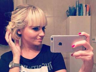 Еротски видео разговор BlaryFlame