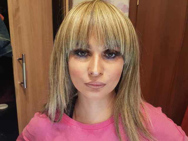 Фотографија на профилот BlondieGirl