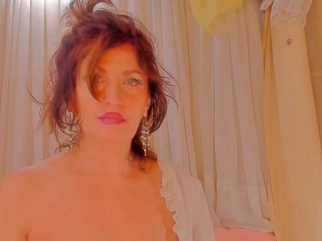 Емитувани слики од екранот BlueFoxy1