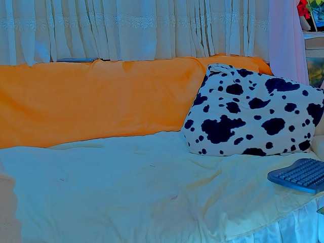 Емитувани слики од екранот BlueFoxy1