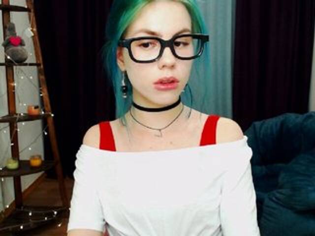 Емитувани слики од екранот BlueNikole