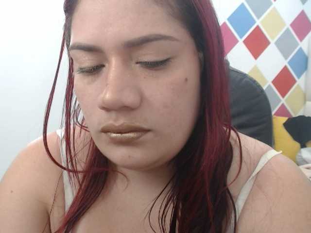 Емитувани слики од екранот AdelePaterson