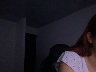 Еротски видео разговор Allie-Rose