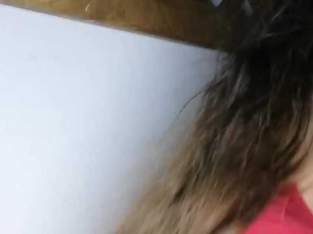 Емитувани слики од екранот anyANDkriss