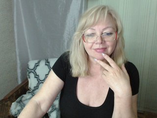 Еротски видео разговор EvelynLoveShy