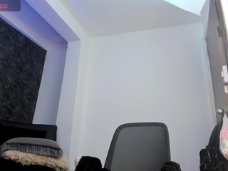 Еротски видео разговор BeshaMoore