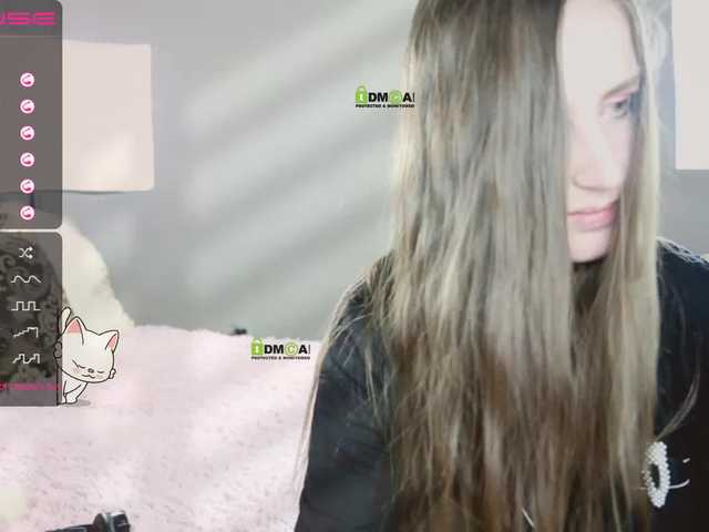 Емитувани слики од екранот Devika