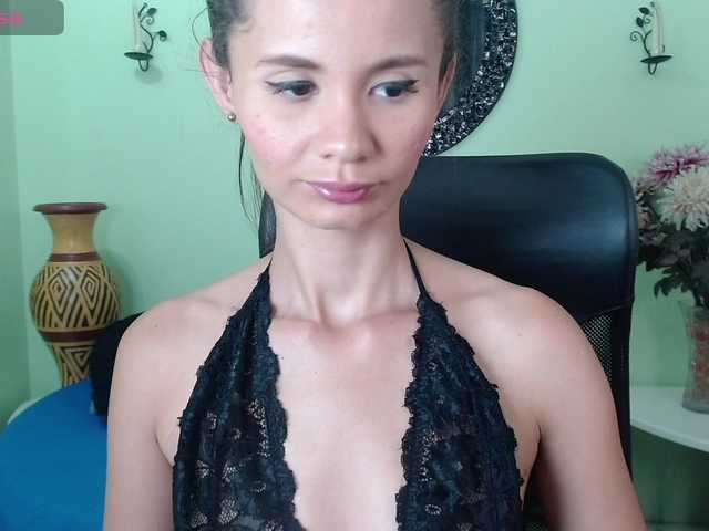 Емитувани слики од екранот SofiaFranco