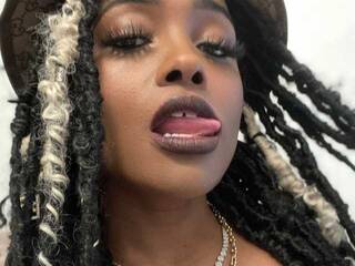 Еротски видео разговор bossybella