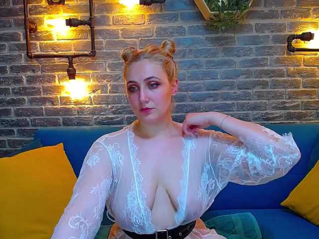 Емитувани слики од екранот Brandy-Rae