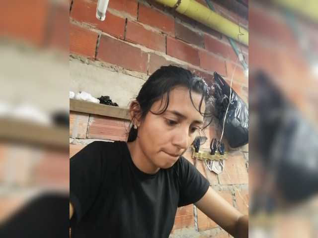 Емитувани слики од екранот Brandyarbai1