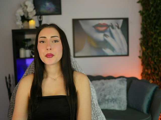 Емитувани слики од екранот BreeMorgan