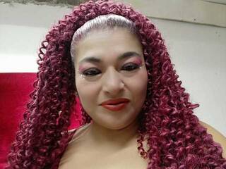 Еротски видео разговор BrianaSquirt