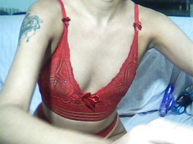 Емитувани слики од екранот AsunaBrunna