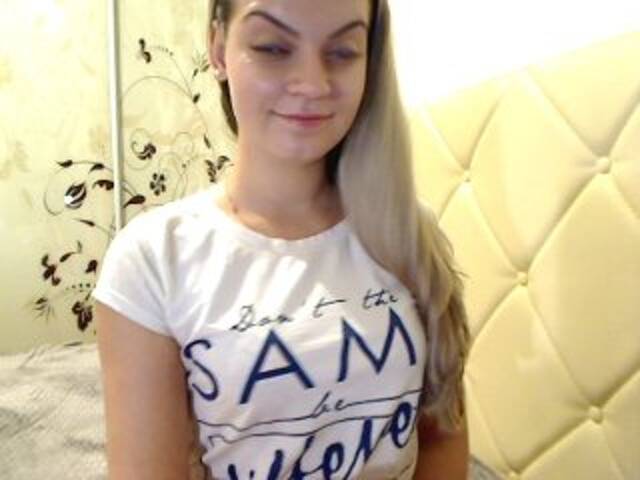 Емитувани слики од екранот BunnyXXX21