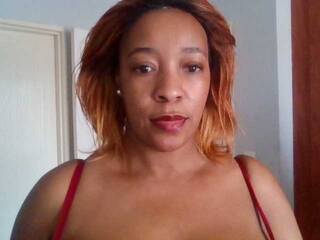 Еротски видео разговор BustyAfribabe