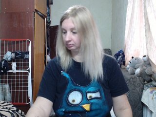 Еротски видео разговор BustyBlondy