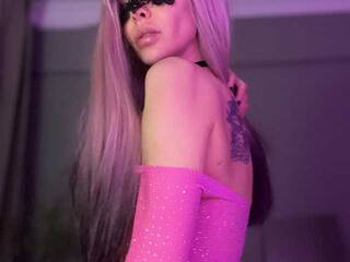 Еротски видео разговор Busy-Anjie