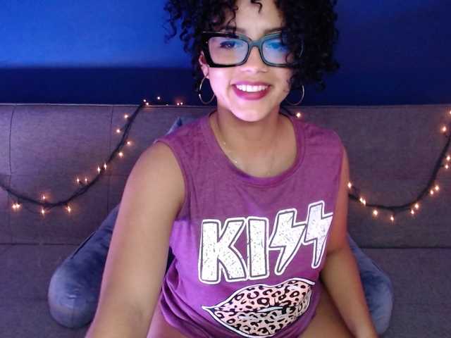 Фотографии CamilaLora Time to fuck my holes ♦ At goal 399 dp with fingers ♥ #spit #bush #bigpussylips #glasses #dp