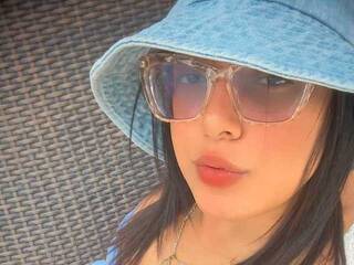 Еротски видео разговор CamilaNaughty