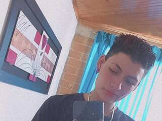 Еротски видео разговор camilotomboy18