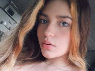 Еротски видео разговор Camxc