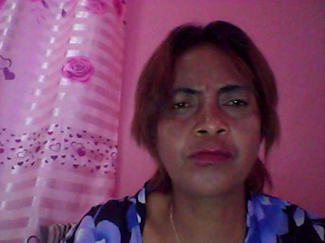 Емитувани слики од екранот Candy-19