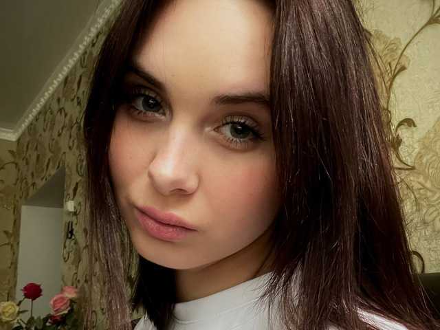 Фотографија на профилот CANDY-LIPS-GIRL