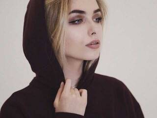 Еротски видео разговор candyalice