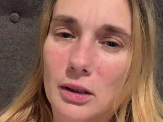 Емитувани слики од екранот Candyapplez