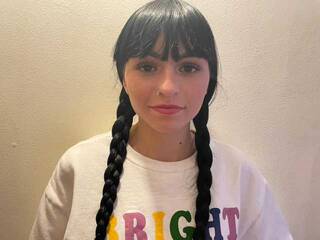 Еротски видео разговор CandyMelanie