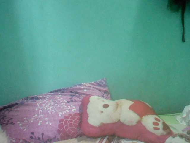 Емитувани слики од екранот CandyRose26