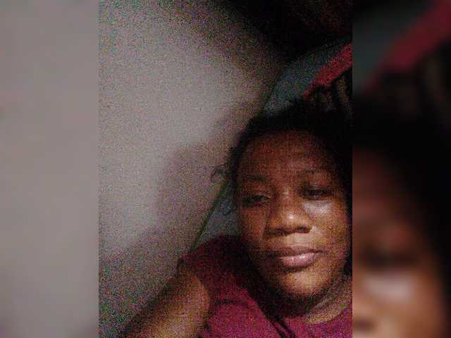 Емитувани слики од екранот Canela08