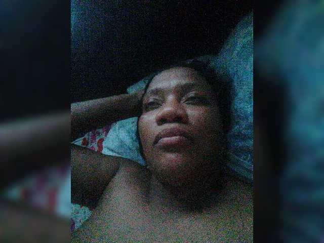 Емитувани слики од екранот Canela08