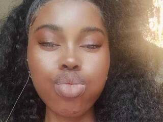 Еротски видео разговор CaramelCandy