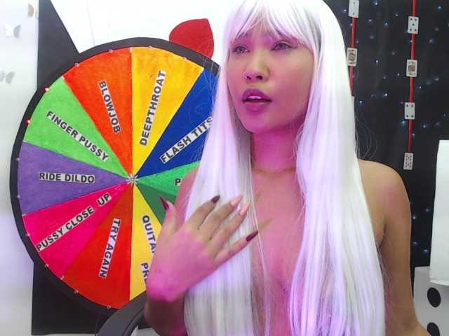 Емитувани слики од екранот Carlota-1