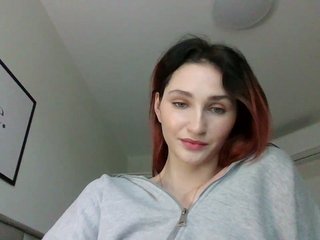 Еротски видео разговор CarmelinaDesire
