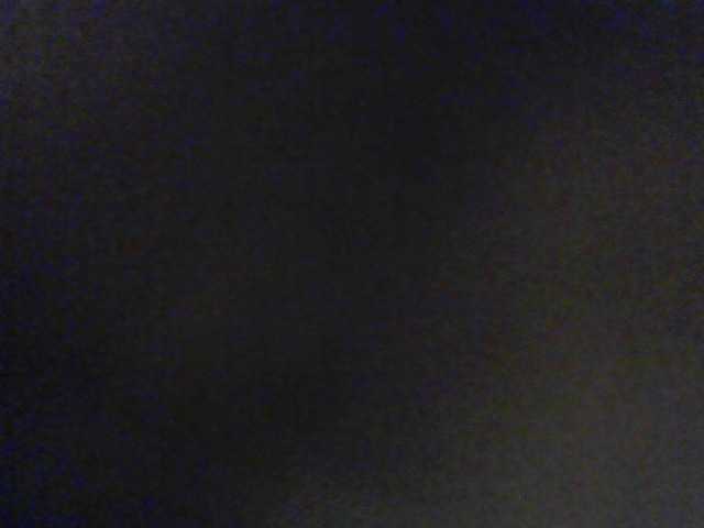 Емитувани слики од екранот Carmeljuicy