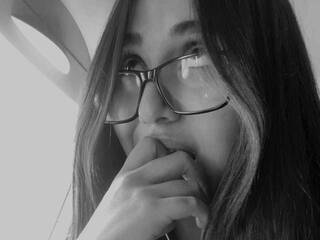 Еротски видео разговор Caroline12