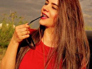 Еротски видео разговор Carolinecam