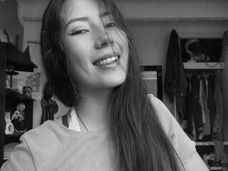 Еротски видео разговор Carolinexxx-1